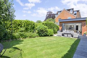 Photo 10- click for photo gallery